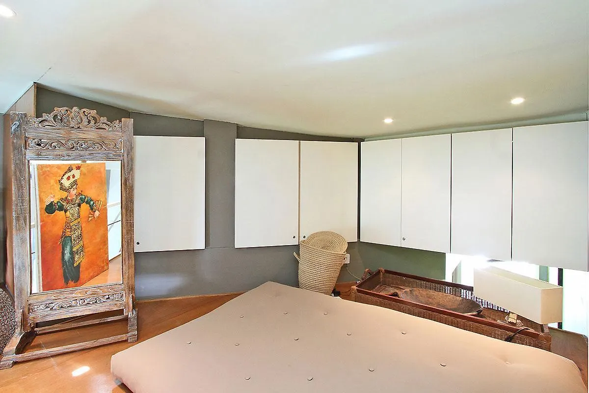 Berkeley Square Apartment Cape Town